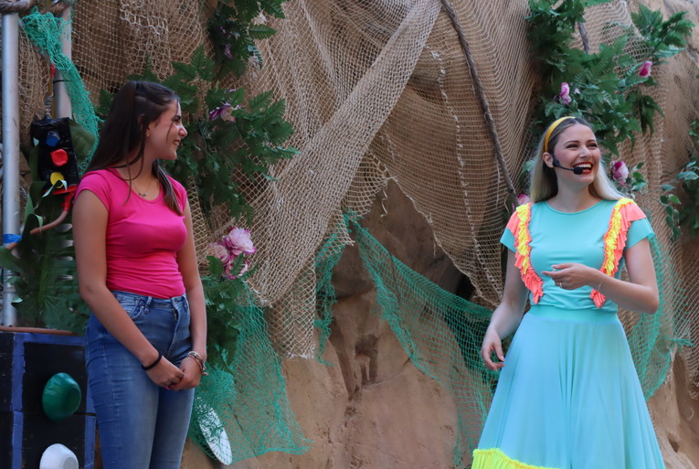 Grande festa per i 20 anni di Zoomarine, sul palco il nuovo show di Carolina, la star dei bambini Grande festa per i 20 anni di Zoomarine, sul palco il nuovo show di Carolina, la star dei bambini