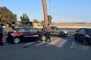 Litorale, controlli dei carabinieri sulla movida: un arresto e otto denunce
