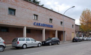 Guidonia Montecelio, viola il divieto di avvicinamento al figlio: arrestato 61enne