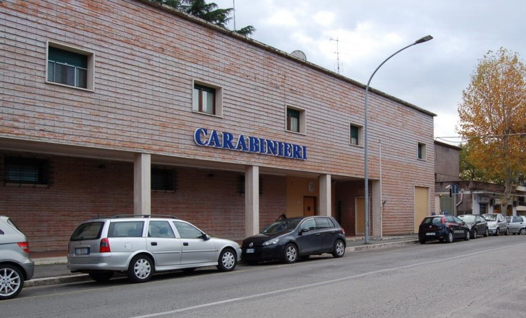 Guidonia Montecelio, viola il divieto di avvicinamento al figlio: arrestato 61enne