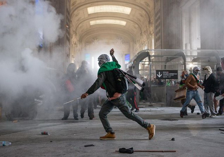 L'asimmetria morale e l'inversione della violenza