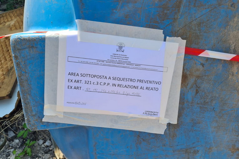 Pozzuoli, discarica nel lago d’Averno e attività artigianali abusive: i risultati del progetto “Terra dei Fuochi-2025”