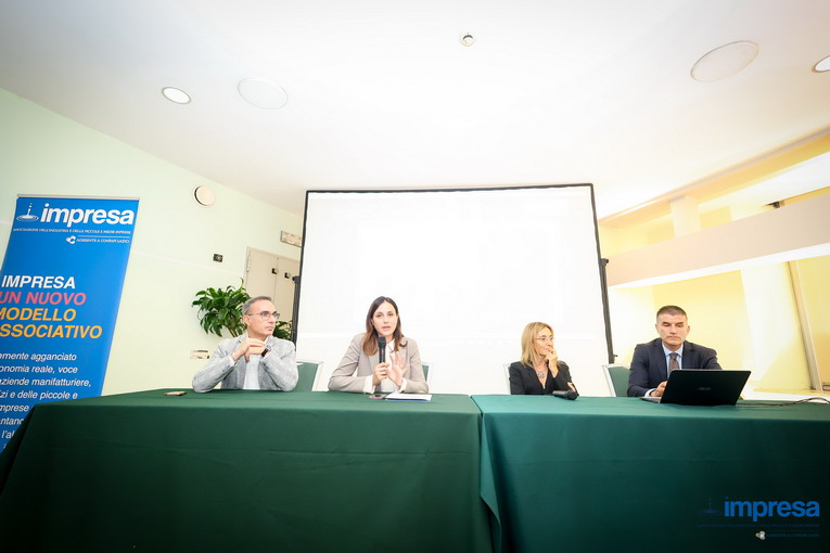 Dalla Gen Z ai Baby Boomers: l’evento IMPRESA indica la via per la convivenza di valore in azienda Dalla Gen Z ai Baby Boomers: l’evento IMPRESA indica la via per la convivenza di valore in azienda