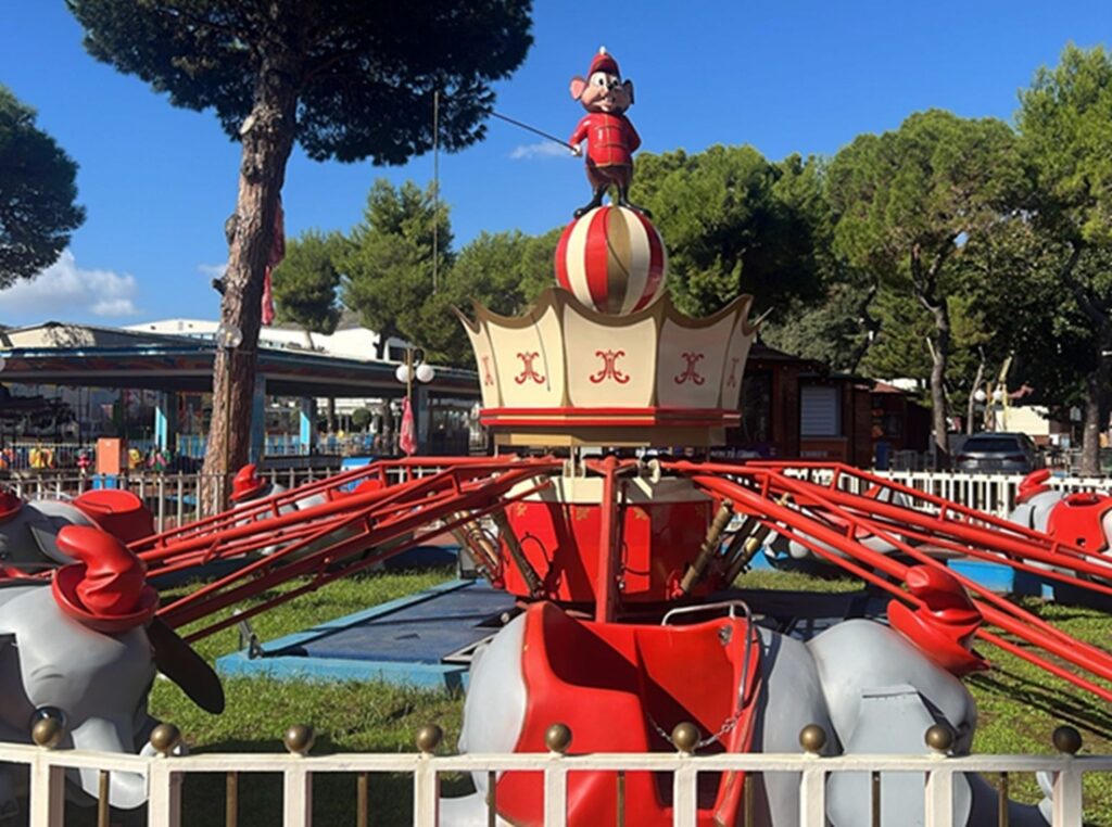 Riaprono Dumbo e Maniero, due delle storiche attrazioni di Edenlandia edenlandia