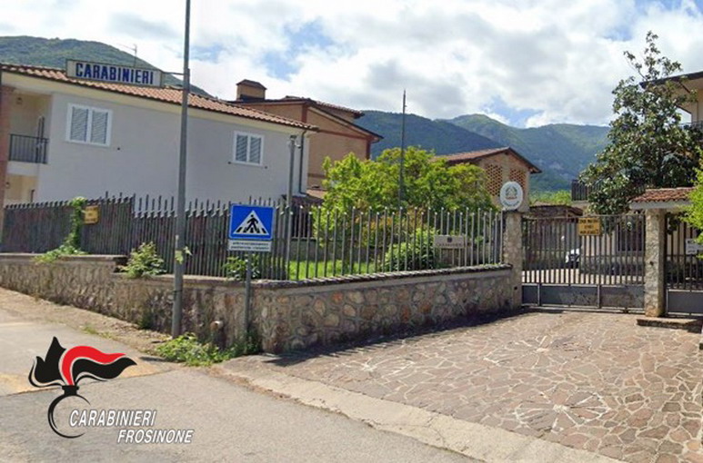 Patrica, maltrattamenti in famiglia, 46enne allontanato da casa con il braccialetto elettronico