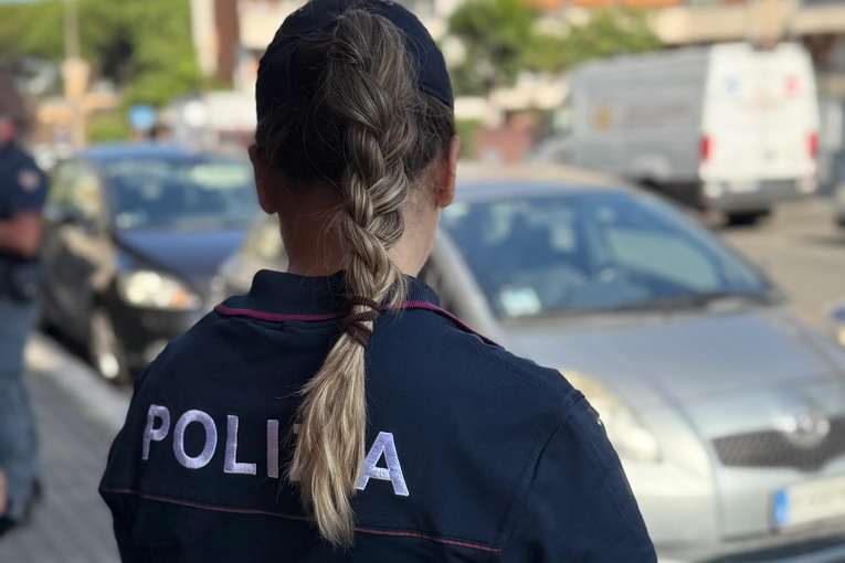 Roma, giro di spaccio “domiciliare” di cocaina a Fidene