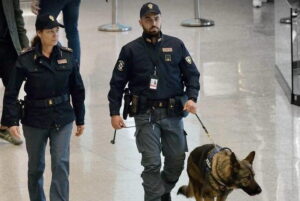 Da San Paolo a Roma con 48 ovuli di cocaina nello stomaco: arrestato corriere al “Leonardo da Vinci”