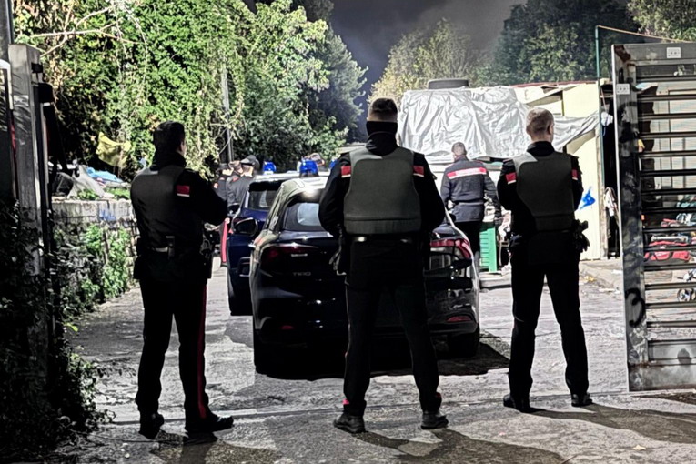 Roma, maxi-blitz dei Carabinieri in corso, 18 arresti per rapine e furti