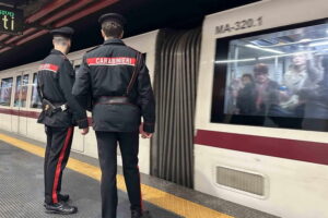 Roma, controlli dei Carabinieri nel week-end di Ognissanti: 5 arresti e 9 denunce per contrastare illegalità e degrado