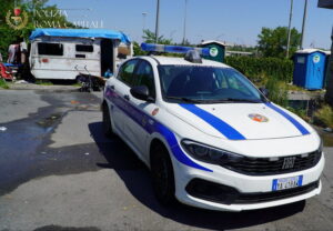 Roma, controlli nel campo nomadi di Via di Salone: 90 persone identificate, sequestri e denunce