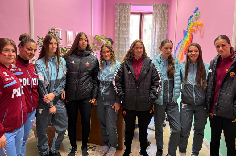 Roma, inaugurata al Commissariato Prati la “Stanza dell’Aquilone”: un luogo sicuro per l’ascolto e la protezione delle donne vittime di violenza