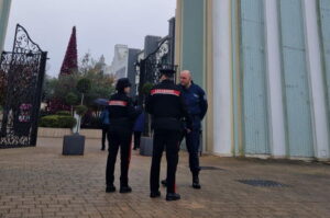 Valmontone, blitz dei Carabinieri all’Outlet: quattro arresti per furto aggravato