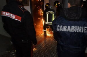 Castel Volturno, operazione antimafia al “Royal Residence”: 11 misure cautelari per traffico di droga e violenze nel condominio