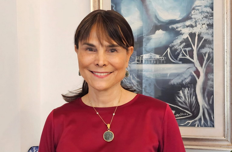 Il significato profondo dei regali, intervista ad Adelia Lucattini