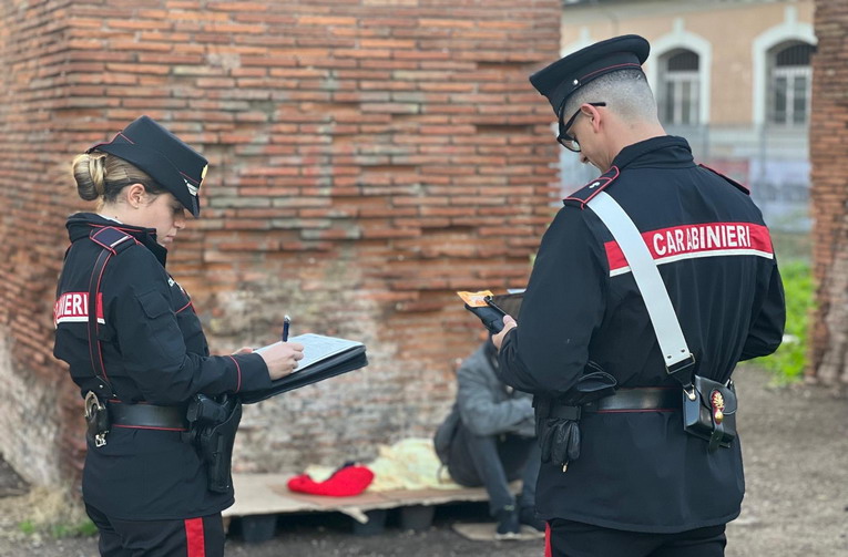 Roma, operazione dei Carabinieri all’Esquilino e a Colle Oppio: due arresti e nove denunce
