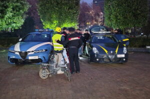 Frosinone, controllo straordinario interforze: 7 violazioni sugli stupefacenti e 13 al Codice della Strada