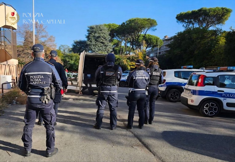 Chiusura del C.A.A.T. di via di Val Cannuta: garantito il trasferimento di tutti i nuclei familiari