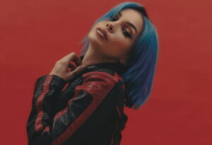 Ladispoli, Capodanno da record in piazza con Rose Villain e Guè