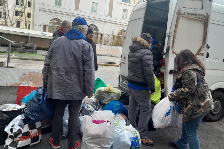 Roma, torna “Amici Fragili”: raccolta solidale per persone senza dimora e famiglie in difficoltà