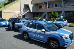 Ostia, documenti contraffatti e spaccio, tre arresti in serie della Polizia di Stato