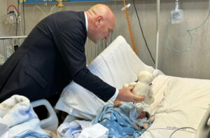 Roma, “Sorriso therapy in corsia” per i piccoli pazienti dell’ospedale San Camillo Forlanini