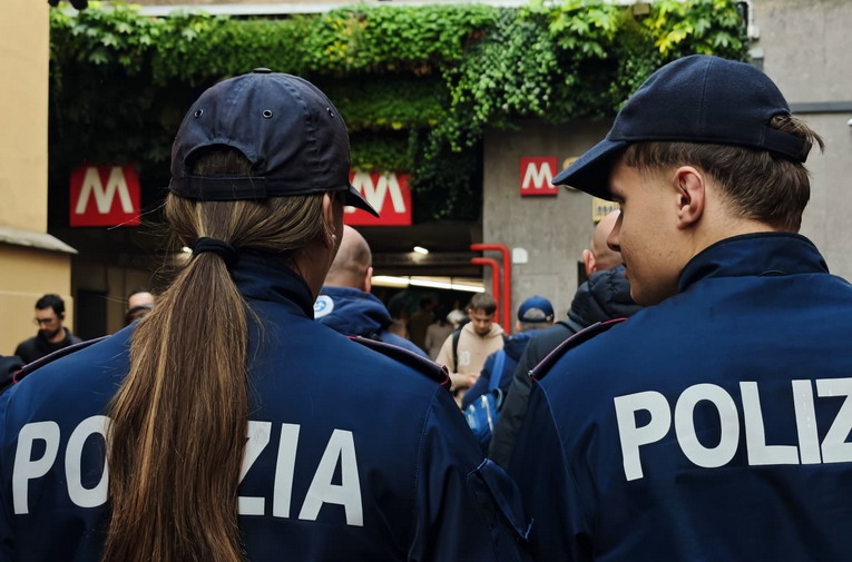 Roma, droga e rapine in metropolitana: quattro arresti della Polizia di Stato
