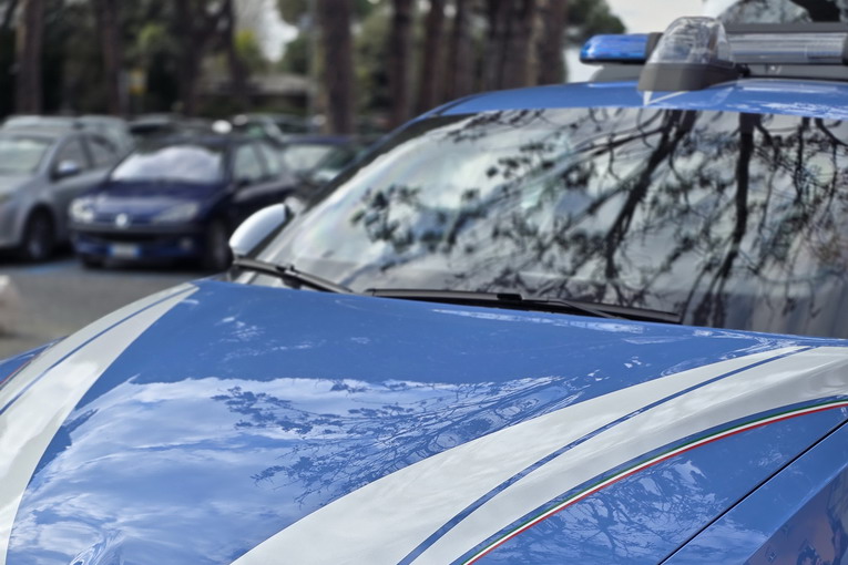 Roma, dalla violenza in famiglia ai colpi nei supermercati: quattro arresti e un fermo della Polizia